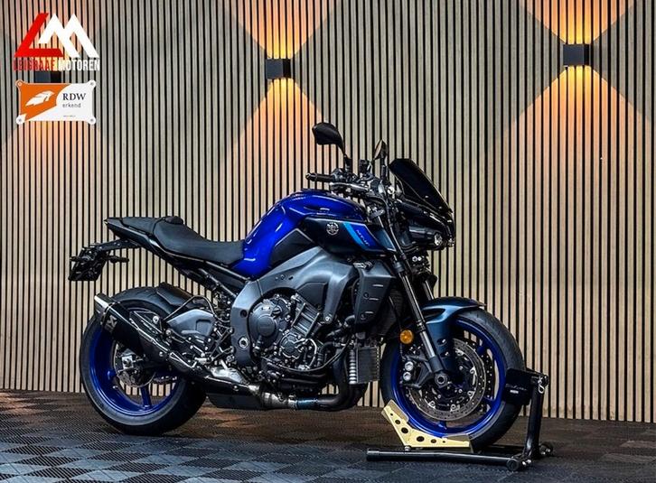 YAMAHA MT 10 - Akrapovic - Nieuwstaat - 2024, Motoren, Motoren | Yamaha, Bedrijf, Naked bike, meer dan 35 kW, 4 cilinders
