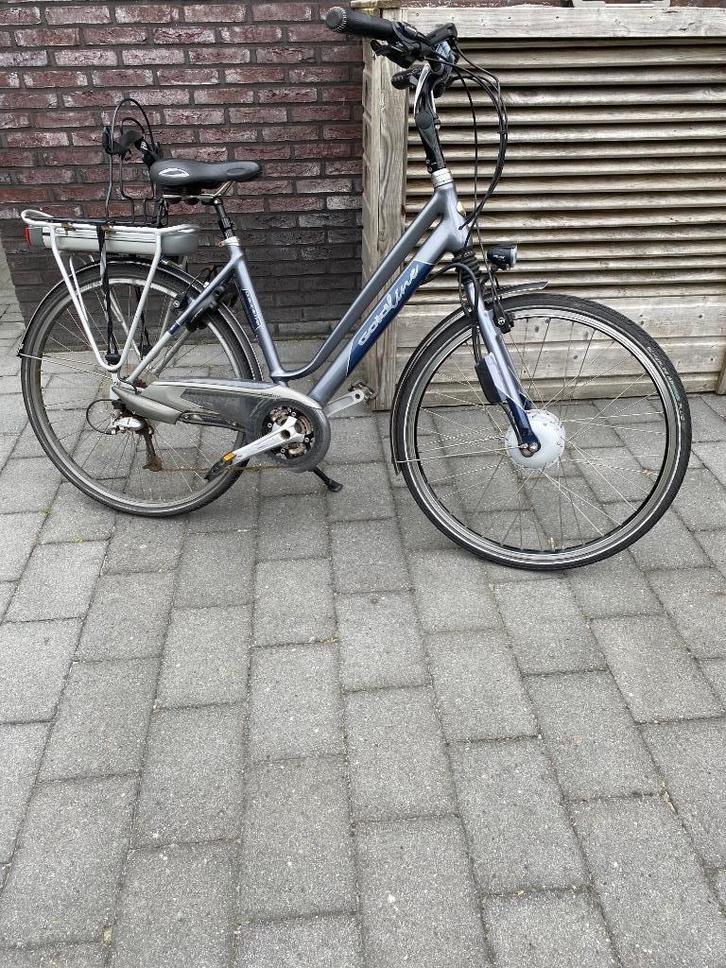 Gazelle goldline dames elektrische fiets 2 accu’s, Fietsen en Brommers, Elektrische fietsen, Gebruikt, Gazelle, Ophalen