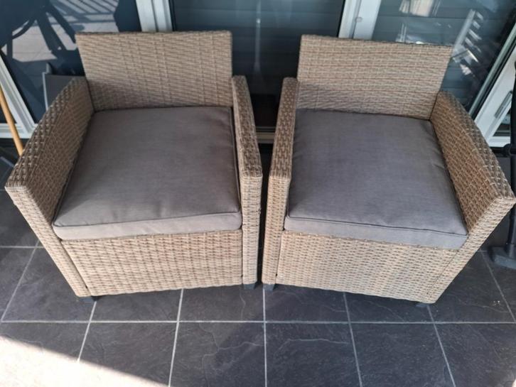 2 tuinstoelen met 2 bijpassende kussens, Tuin en Terras, Tuinstoelen, Zo goed als nieuw, Overige materialen, Ophalen