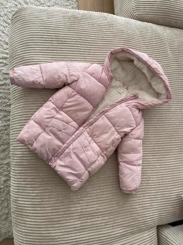 Winterjas licht roze mt 104 beschikbaar voor biedingen