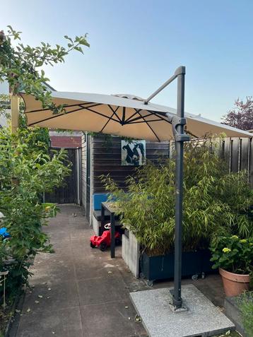 Madison Monaco 3x3m Parasol beschikbaar voor biedingen