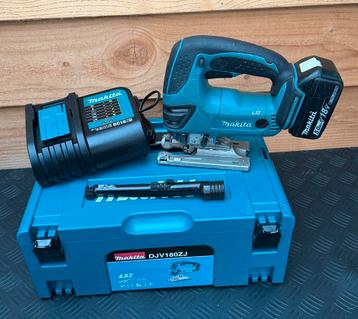 Makia DJV180 + 5.0 ah 18v accu + lader + M box beschikbaar voor biedingen