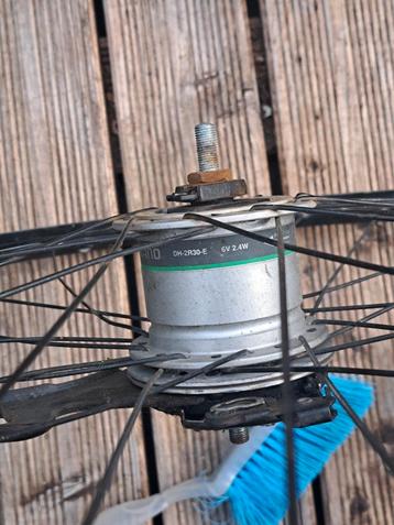 28" voorwiel met naafdynamo en rollerbrake  beschikbaar voor biedingen