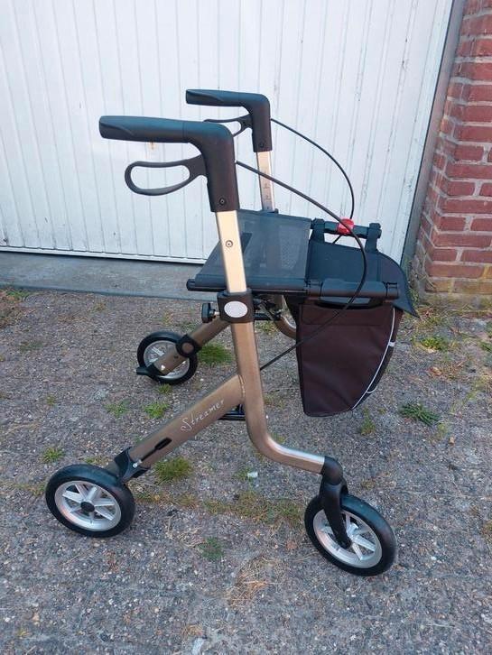 Streamer  nieuwstaat  lichtgewicht rollator, Diversen, Rollators, Zo goed als nieuw, Lichtgewicht, Ophalen of Verzenden