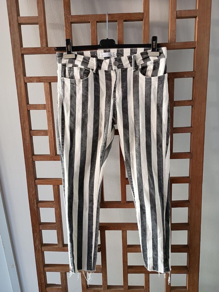 Zomerse jeans van Costes, zwart wit gestreept Mt 32, Zwart, Ophalen of Verzenden, Zo goed als nieuw, W30 - W32 (confectie 38/40)