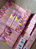 50 stuks KNDR beauty lip balm, Lippen, Paars, Nieuw, Ophalen of Verzenden