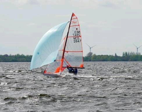 zeilboot 29er zeilnummer 2847, Watersport en Boten, Open zeilboten, Gebruikt, Overige typen, Minder dan 3 meter, Polyester, Geen motor