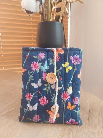 E-reader hoes - Gewatteerd & Op Maat beschikbaar voor biedingen