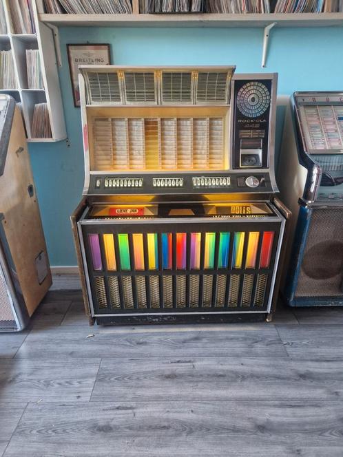 Rock ola 422 jukebox, Verzamelen, Automaten | Jukeboxen, Gebruikt, Rock Ola, 1970 tot heden, Met singles, Ophalen