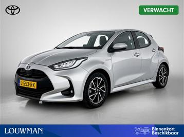 Toyota Yaris 1.5 Hybrid Dynamic (bj 2021, automaat) beschikbaar voor biedingen
