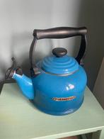 Le Creuset fluitketel 2 liter, Ophalen of Verzenden, Zo goed als nieuw, Gietijzer, Overige typen