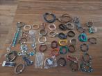 PAKKET met ruim 50(!) Armbanden....nieuw/zgan/gedragen, Ophalen of Verzenden, Zo goed als nieuw, Overige kleuren, Overige materialen