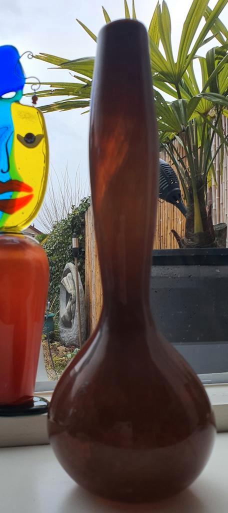 Vaas oud mondgeblazen doorzichtig glas bruin uniek gaaf, Huis en Inrichting, Woonaccessoires | Vazen, Zo goed als nieuw, Overige kleuren