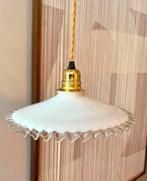 Vintage opaline hanglamp, Huis en Inrichting, Lampen | Hanglampen, Ophalen of Verzenden, Zo goed als nieuw, Minder dan 50 cm
