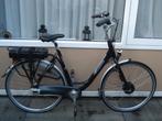 (ALS NIEUW) Mooie en Stevige E-Bike GAZELLE 28 inch 7 vers., Fietsen en Brommers, Ophalen, Zo goed als nieuw, 50 km per accu of meer
