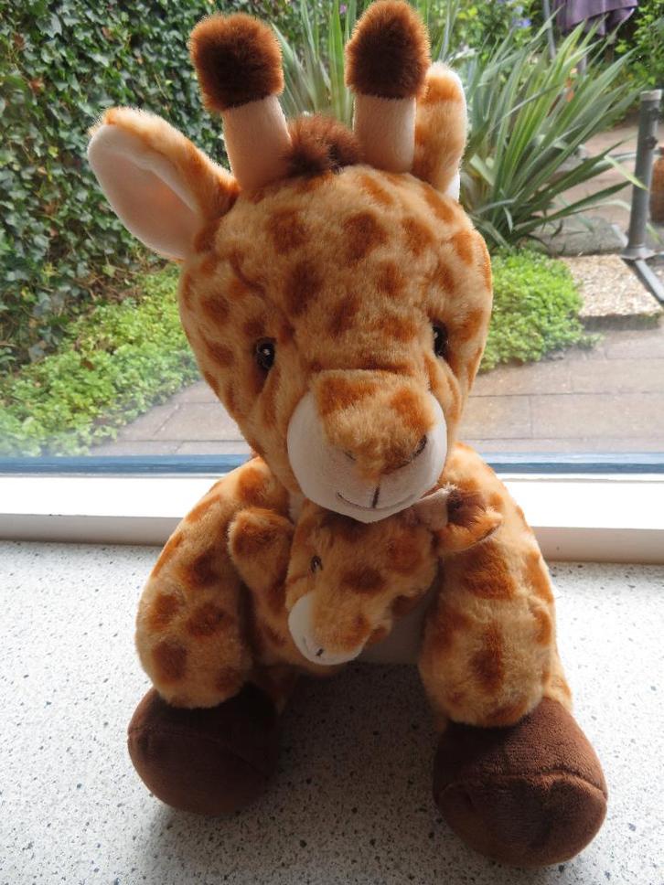 Giraffe of giraf met jong merk Nicotoy Simba Toys, Kinderen en Baby's, Speelgoed | Knuffels en Pluche, Zo goed als nieuw, Overige typen