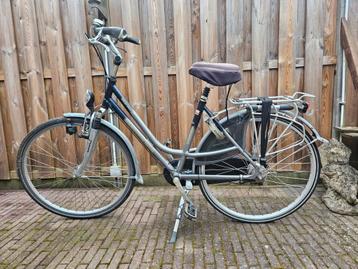 Te koop: nette Batavus fiets, rijdt prima! beschikbaar voor biedingen