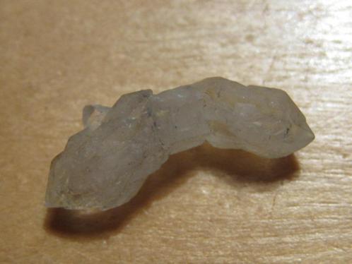 m. 5x ruwe edelsteen PLUMOSIET IN KWARTS (3), Verzamelen, Mineralen en Fossielen, Mineraal, Verzenden