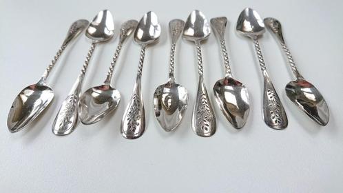 9 zilveren LEPELTJES 12 cm met getorste steel en gegraveerd, Antiek en Kunst, Antiek | Bestek, Ophalen of Verzenden
