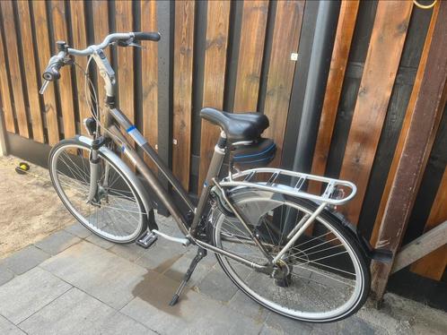 Giant cosmo rs 3, Fietsen en Brommers, Fietsen | Dames | Damesfietsen, Zo goed als nieuw, Overige merken, Versnellingen, Ophalen