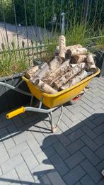 Kruiwagen vol met berkenstammen, Tuin en Terras, Haardhout, Minder dan 3 m³, Ophalen, Overige houtsoorten, Blokken