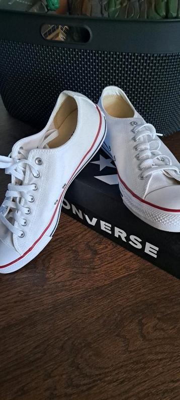 NIEUW in doos unisex Converse maat 43 wit beschikbaar voor biedingen