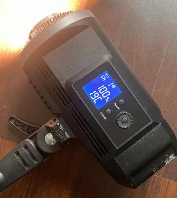 Godox SLB60W met 2 accus (zonder lader!) beschikbaar voor biedingen
