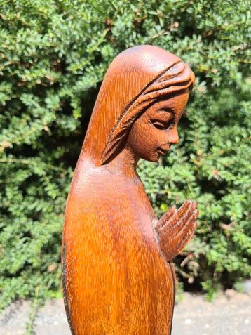 Amsterdamse school Maria beeldje hout beschikbaar voor biedingen
