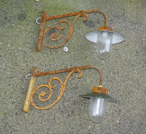 2 maal smeedijzeren stallamp buitenlamp gevellamp tuinlamp, Antiek en Kunst, Curiosa en Brocante, Ophalen