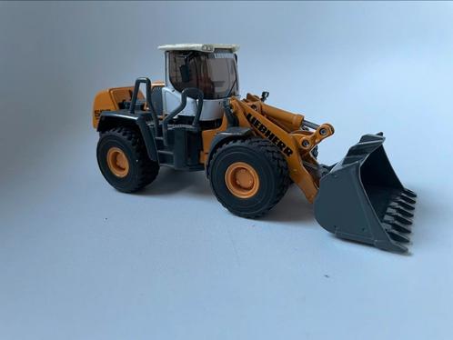 model Liebherr 580 2plus2 wiellader knik Siku (3533) 1/50, Hobby en Vrije tijd, Modelauto's | 1:50, Gebruikt, Hijskraan, Tractor of Landbouw