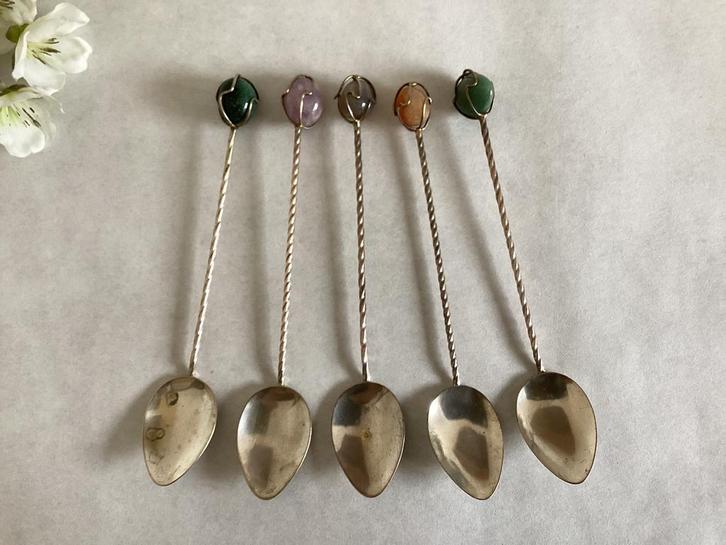5 Theelepels met Edelstenen en gedraaide steel, Antiek en Kunst, Antiek | Bestek, Ophalen of Verzenden