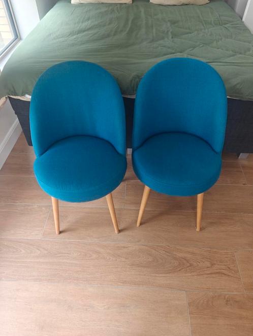 Twee comfortabele designstoelen – in goede staat, Huis en Inrichting, Stoelen, Zo goed als nieuw, Twee, Stof, Blauw, Ophalen