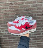 Nike Air Max 1 Essential University Red Black, Overige kleuren, Nike, Ophalen of Verzenden, Sneakers of Gympen
