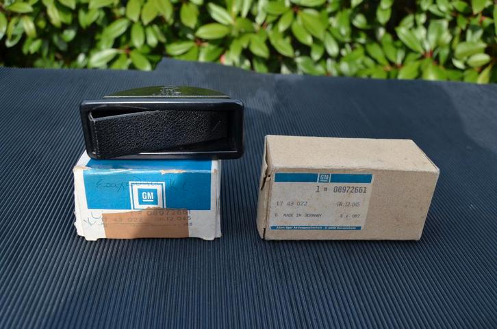 Set asbakken voor Opel Kadett A, Auto-onderdelen, Interieur en Bekleding, Oldtimer onderdelen, Opel, Nieuw, Ophalen of Verzenden