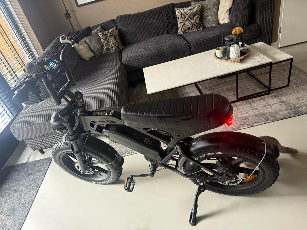 Ouxxi V20 Fatbike 48V 🔥 Zeer nette staat, Zo goed als nieuw, 51 tot 55 cm, 30 tot 50 km per accu, Ophalen