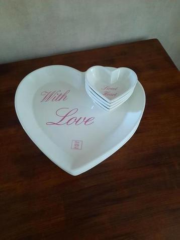 Riviera Maison borden/ schalen With love 4x nieuwstaat beschikbaar voor biedingen