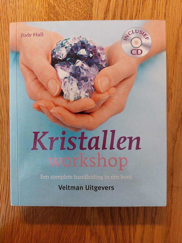 J. Hall - Kristallenworkshop, Boeken, Esoterie en Spiritualiteit, Zo goed als nieuw, Instructieboek, Overige onderwerpen, Ophalen of Verzenden