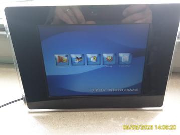 digitaal fotolijstje Novita DP8 beschikbaar voor biedingen