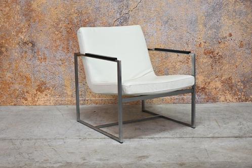 ZGANieuw witte leren Harvink Oscar design fauteuil!, Huis en Inrichting, Fauteuils, Zo goed als nieuw, Leer, Metaal, 50 tot 75 cm