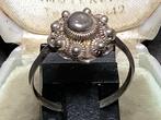 ANTIEKE ZILVER RING MET ZEEUWSE KNOP VAN OUDE KLEDERDRACHT, Sieraden, Tassen en Uiterlijk, Antieke sieraden, Verzenden, Zilver