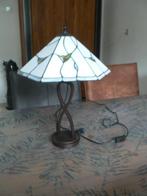 tafel lamp in Tiffany stijl, Huis en Inrichting, Ophalen, Gebruikt, 50 tot 75 cm, Tiffany