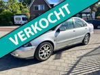Volvo S40 2.0 Sport Trekhaak Ecc LM 17 Youngtimer, Auto's, Volvo, Voorwielaandrijving, 65 €/maand, 136 pk, Gebruikt
