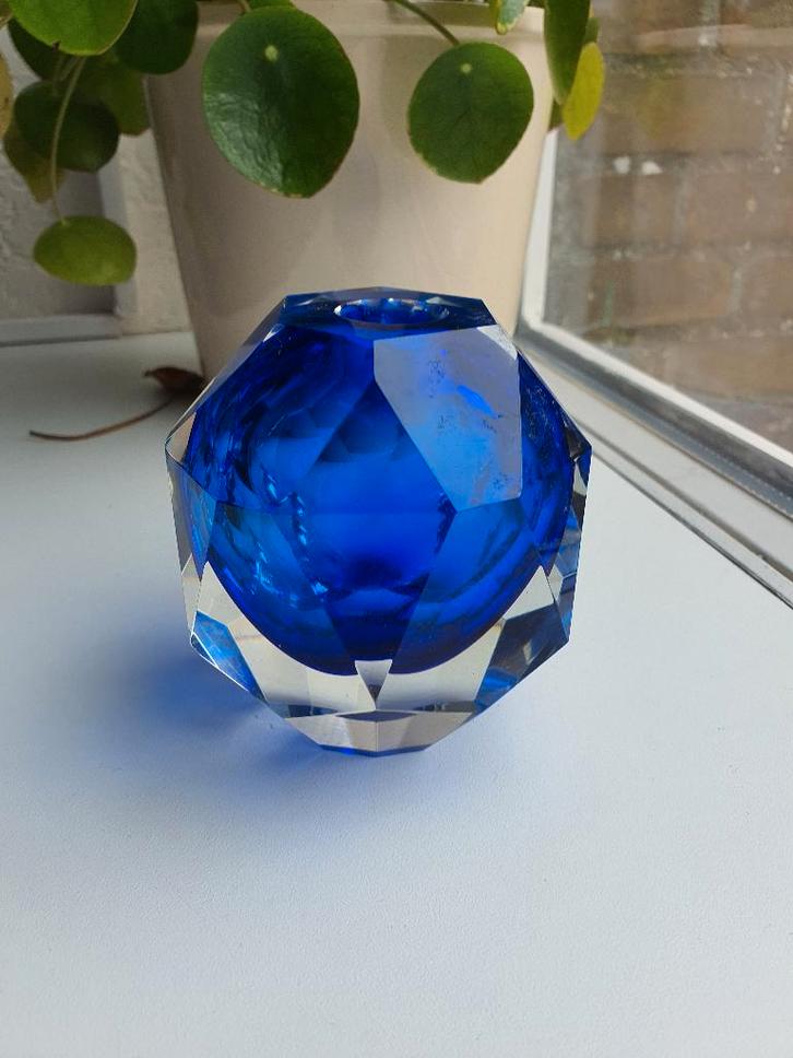 Blauw Sommerso stijl facetgeslepen glazen object, Antiek en Kunst, Kunst | Designobjecten, Ophalen of Verzenden