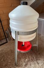 Watertorens voor pluimvee 6L en 30L, Dieren en Toebehoren, Pluimvee | Toebehoren, Ophalen of Verzenden, Gebruikt, Drinken en Voederen