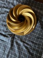 Nordic Ware Heritage Bundt Bakvorm - Gouden, Ophalen of Verzenden, Gebruikt