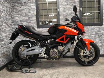 APRILIA SL 750 SHIVER bj 2011 8331 km eventueel ook A2 35kw beschikbaar voor biedingen