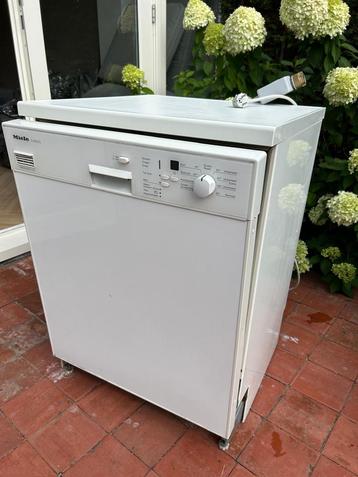 Miele vaatwasmachine, afwasmachine,l beschikbaar voor biedingen