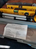 Laser Waterpas met Statief, Doe-het-zelf en Verbouw, Meetapparatuur, Ophalen of Verzenden, Zo goed als nieuw, Afstand