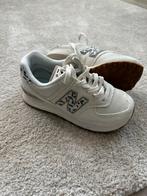 New balance 574 dames, Beige, New Balance, Ophalen of Verzenden, Sneakers of Gympen