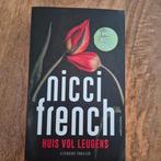 Nicci French - Huis vol leugens, Nicci French, Ophalen of Verzenden, Zo goed als nieuw, Nederland